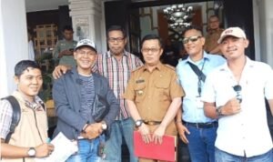 DPP POSE RI Demo di Kantor Walikota, Desak PJ Walikota Palembang Tutup Galian C Diduga Ilegal di Kepuh Kecamatan Gandus Telang Kemang Cenago Kota Palembang