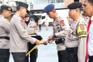 Kepolisian Daerah Sumatera Selatan Polda Sumsel Memberikan Apresiasi Kepada Personel Polda Sumsel Jajaran Atas Prestasi Yang Dicapai.