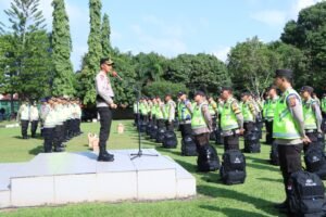 Polres Banyuasin Menggelar  Apel Pergeseran Personil Pam TPS di Wilayah Polres Banyuasin Dalam Pemilu Tahun 2024,
