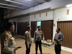 Kapolres Banyuasin diwakili  Wakapolres Banyuasin Laksanakan pengecekan Gudang Logistik KPU Banyuasin