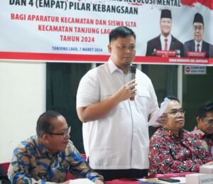 Lestarikan Gotong Royong dan Toleransi, Sekda Banyuasin membuka Sosialisasi Gerakan Revolusi Mental.