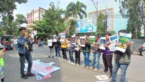 Terobos Masuk Kantor Gubernur, P2KP Desak Pj. Gubernur Batalkan Surat Penunjukan Plh Kadisdik Sumsel