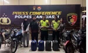 120 Liter Tuak diamankan oleh Sat Samapta Polres Banyuasin