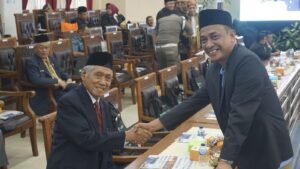 Cinta Banyuasin, Pakde Slamet Hadiri HUT ke-22 di Paripurna DPRD