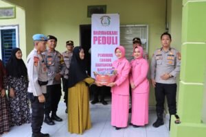Polres Banyuasin Eratkan Tali Silaturahmi Dengan Laksanaka Anjangsana ke Rumah Purnawirawan dan warakawuri