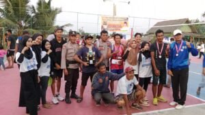 Giat Polisi Sanjo, Bhabinkamtibmas Polsek Rambutan Monitoring Final Turnamen Bola Volly