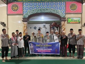 Kapolres Banyuasin Laksanakan Safari Subuh Keliling dan Jum’at Curhat
