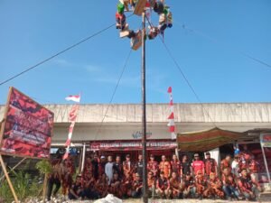Panjat Pinang Seru !!! Semarakan HUT RI Ke-79, PAC PP Kecamatan Jakabaring Menggelar Banyak Perlombaan