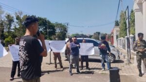 FP2KP dan LSM Nusantara Ekspress Meminta Kejari Usut Tuntas dugaan Kasus Korupsi Pengadaan Alat Olahraga SDN Sekecamatan Betung