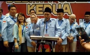 Terapkan PP Nomor 11, Gaji Kades, Sekdes dan Perangkat Desa Naik !: Ini Salah Satu Program Slamet dan Alfi