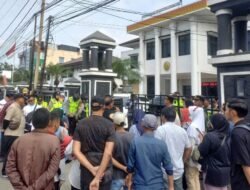 Terkait Perkara nomor 220/PDT.G/PN.PLG Oleh PN Palembang, Warga didampingi Garda Prabowo Sumsel Gelar Aksi di PT Palembang
