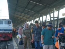Tiket KA Masa Lebaran Sudah Bisa Dipesan, KAI Divre III Palembang Imbau Pelanggan Beli Tiket Melalui Aplikasi dan Agen Resmi