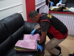 Terkait Dugaan Tipikor, Kejati Sumsel Geledah Kantor PUPR dan Setda UKPBJ Kabupaten Banyuasin