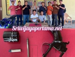 Unit Reskrim Polsek Penukal Abab Berhasil Amankan Dua Pria Membawa Senpi Rakitan di Jalan Raya Desa Betung