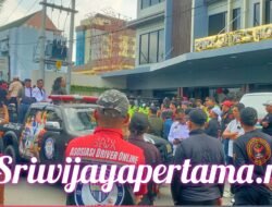 Diduga Belum Lengkapi Izin Operasi Ratusan Massa Tergabung Dalam Aliansi Masyarakat Peduli Kota Palembang Geruduk Parkside’s Hotel