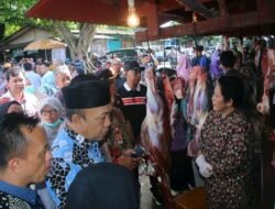 Plh. Bupati Lampung Utara Lakukan Sidak ke Pasar Central Kotabumi dan Bulog Jelang Bulan Ramadhan