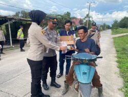 Polsek Penukal Abab Gelar “Ramadhan Barokah Berbagi Takjil”, Wujud Kepedulian Polri kepada Masyarakat