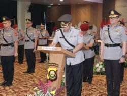 Kapolda Sumsel Irjen Andi Memimpin Serah Terima Jabatan Karo Rena ,Dirlantas ,Hingga Sejumlah kapolres Jajaran