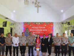 Kapolres PALI Secara Langsung Melakukan Monitoring kegiatan Ibadah Jumat Agung di Gereja Pantekosta di Indonesia Desa Gunung Raja