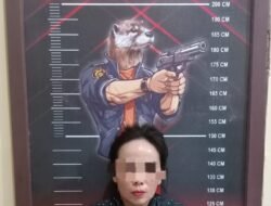 Seorang Ibu Rumah Tangga Diciduk Polisi Saat Ingin Melakukan Transaksi Narkoba dan Memiliki Senpi Ilegal