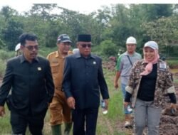 Anggota DPRD dan Perwakilan DLH Banyuasin Sidak PT KAM Respon Aduan LSM