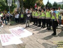 Sempat Bersitegang, Inspektur Tambang Perwakilan Sumsel Belum Bisa Jawab Tuntutan Massa FMTL PT BAS