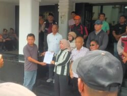 Usai Terima Aksi Demo LSM GRANSI, Kepala Inspektorat, Ungkapkan Bahwa Kepala SDN 81 Palembang Pernah Dihukum Disiplin