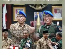 PUSPOM AD Anugerahi Gubernur Rahmat Mirza Warga Kehormatan dan Pin Emas Polisi Militer
