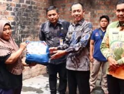 Respons Cepat, Pemerintah Kabupaten Lampung Utara Serahkan Bantuan ke Korban Kebakaran dan Angin Kencang