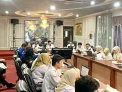 Staf Ahli Bupati PALI Drs.Kusmayadi,M.Si, Pimpin Rapat Pembahasan Perbup Rencana Aksi Penerapan SPM