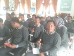 Pemerintah Desa Modong Menggelar Pelatihan Pengelolaan Sampah Dalam Rangka Menciptakan Lingkungan Yang Bersih dan Sehat