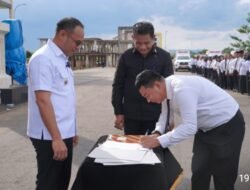 Wakil Bupati Kotabaru Resmi Menyerahkan SK Kepada 2.409 PPPK Paruh Waktu