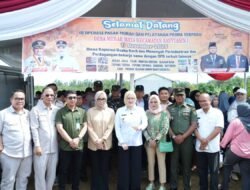 Wabup Netta Hadiri Operasi Pasar Murah Di Desa Merah Mata