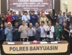 Didampingi Kasat Intel, Kadiv Humas,Kapolres Banyuasin AKBP. Risnan aldino. S. IK, M. SI. Coffe Morning,Bersama wartawan ,LSM, dan ormas