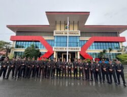 29 Personel Polres Kotabaru Terima Tanda Kehormatan Satyalencana Pengabdian 