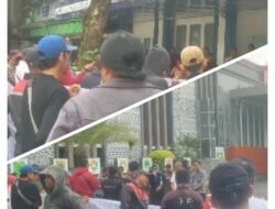 Massa Laskar Prabowo 08 Gelar Aksi Demo Di Kantor PT BPR dan Gubernur Sumsel Tuntut Agar Direktur PT BPR Mundur Dari Jabatannya