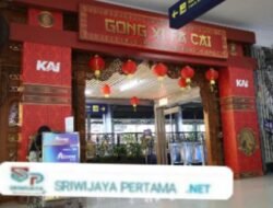 Sambut Tahun Baru Imlek, KAI Daop 6 Yogyakarta Hiasi Stasiun dengan Ornamen Imlek