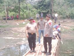 Kapolres PALI Cek Revitalisasi Jembatan Sungai Rumbai