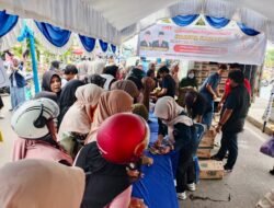 Jelang Idul Fitri 1447 Hijriah, Pemkab Kotabaru Kembali Menggelar Pasar Murah di Siring Laut