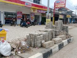 Tumpukan Limbah Proyek Alfamart di Banyuasin III Disorot, Pengawasan Dipertanyakan