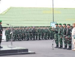 Melalui Upacara 17-an, Danrem 044/Gapo Sampaikan Arahan Strategis Pangdam II/Swj