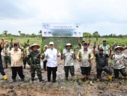 Tanam Padi Serentak di Lahan CSR, Danrem 044/Gapo : Langkah Nyata Dalam Mendukung Program Ketahanan Pangan Nasional