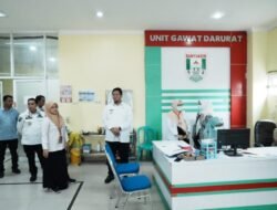 Pastikan Pelayanan Publik Berjalan di Hari Pertama Setelah Libur Lebaran, Sekda Banyuasin Sidak Pelayanan Publik Kecamatan Talang Kelapa