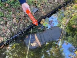 Kapolsek Ilir Barat I Pimpin Langsung Penanganan Penemuan Jenazah Anak di Palembang, Jenazah Dibawa ke RS Bhayangkara