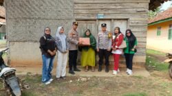 Polsek Sungkai Selatan Salurkan Bantuan Sembako untuk Warga Kurang Mampu di Desa Karang Rejo