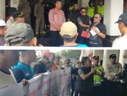 Geruduk Kantor Walikota Palembang Desak Terbitkan Perwali Dan Laporkan Perusahaan Provider Internet Yang Tidak Taat Aturan