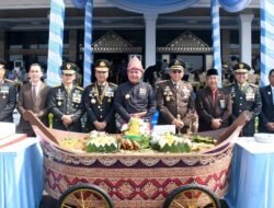 Hadiri Upacara Hari Bhayangkara Ke-80, Danrem 044/Gapo Apresiasi Pengabdian Polri