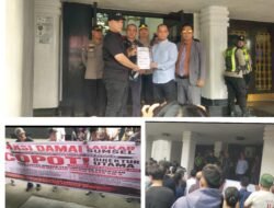 Terkait Persoalan Pasar 16 Ilir dan Proyek Pengecoran Pasar KM 5, Massa Laskar Gelar Aksi Demo di Kantor Walikota Palembang