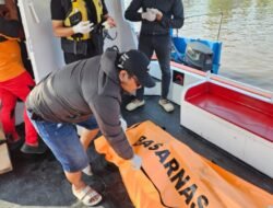 Polairud Polda Sumsel Evakuasi Dua Jenazah Korban Kecelakaan Air di Sungai Baung