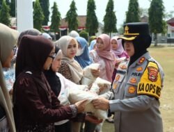 Peduli Warga, Polres Lampung Utara Salurkan 1.000 Paket Beras